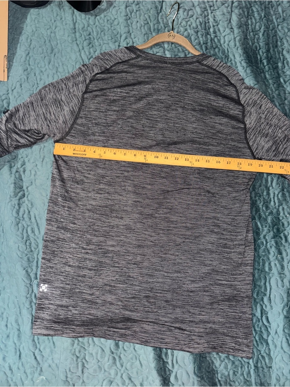 lululemon athletica Men's Long Sleeve Crew - Heathered Dark Gray - Picture 8 of 9
